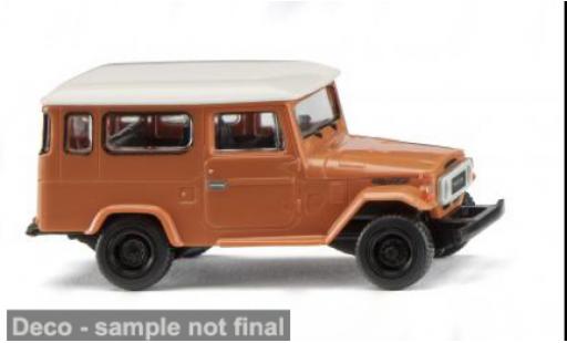 Toyota Land Cruiser 1/87 Wiking braun/beige 1960 1:87 modellautos