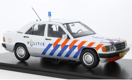 Modellautos Mercedes 190 1/18 Triple 9 Collection E (W201) Politie (NL) 1993 Mercedes 190 1/18 Triple 9 Collection E (W201) Politie (NL) 1993 modellautos