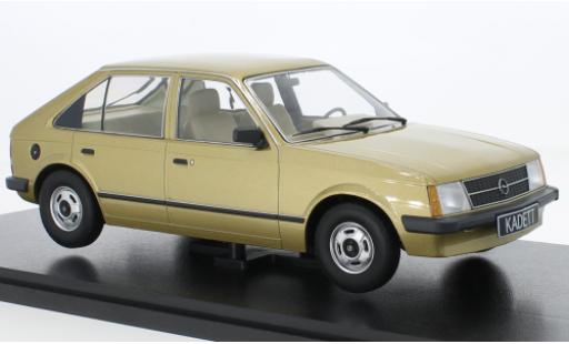 Modellautos Opel Kadett 1/18 Triple 9 Collection D metallise beige Opel Kadett 1/18 Triple 9 Collection D metallise beige modellautos