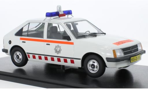 Modellautos Opel Kadett 1/18 Triple 9 Collection D Politie (NL) Opel Kadett 1/18 Triple 9 Collection D Politie (NL) modellautos
