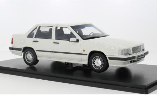 Modellautos Volvo 850 1/18 Triple 9 Collection weiss 1993 1:18 Volvo 850 1/18 Triple 9 Collection weiss 1993 1:18 modellautos