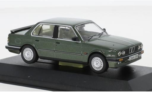 Bmw 323 1/43 Vanguards i (E30) mettalic grün RHD modellautos