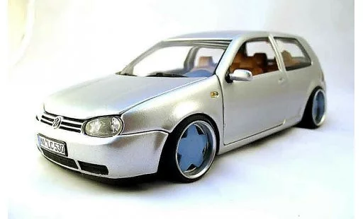 Volkswagen Golf GTI 1/18 Revell german look jantes borbet type a modellautos
