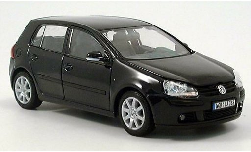 Volkswagen Golf Base 1/24 Welly schwarz 2004 modellautos