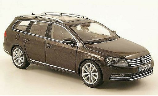 Volkswagen Passat B7 1/43 Schuco Variant anthrazit 2010 modellautos