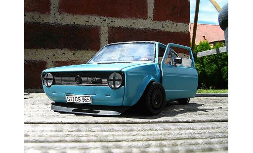 Volkswagen Golf GTI 1/18 Solido blau jantes ford escort rallye modellautos
