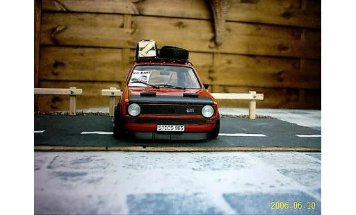 Volkswagen Golf GTI 1/18 Solido german old school modellautos