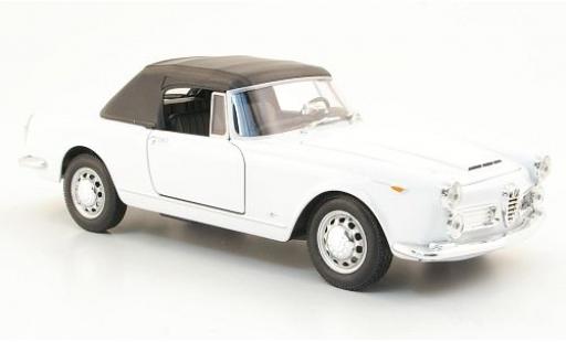 Alfa Romeo Spider 1/24 Welly 2600 weiss 1960 1:24 modellautos