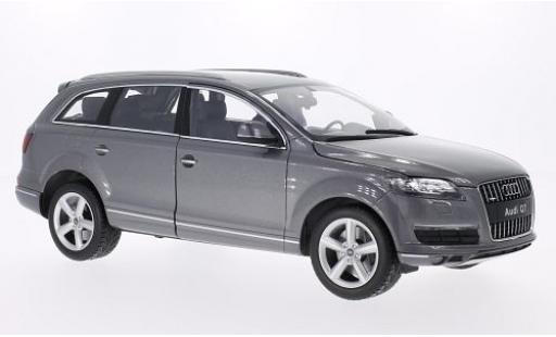 Audi Q7 1/18 Welly grau 2010 1:18 modellautos