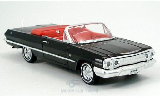 Chevrolet Impala 1/24 Welly Cabriolet schwarz 1963 ohne Vitrine modellautos