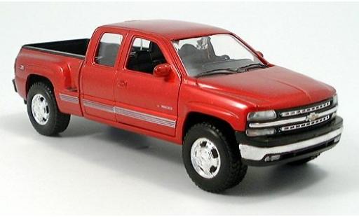 Chevrolet Silverado 1/24 Welly Extended Cab rot 1:24 modellautos