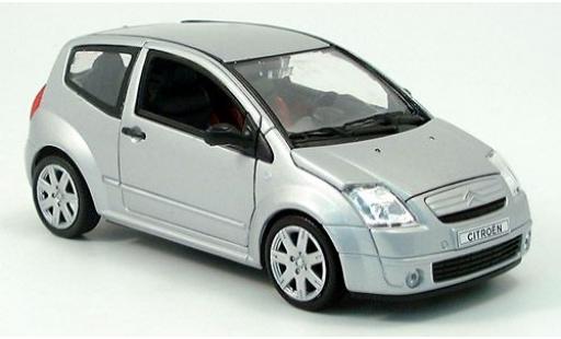 Citroen C2 1/24 Welly silber 2004 1:24 modellautos