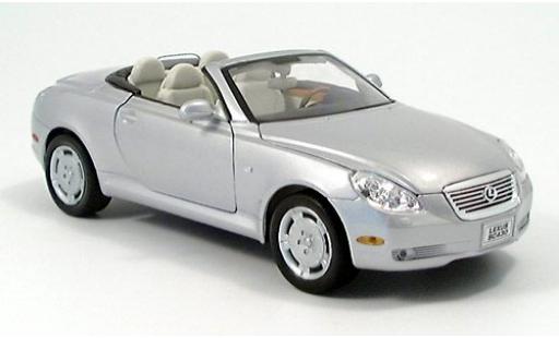 Lexus SC 1/24 Welly 430 silber 1:24 modellautos