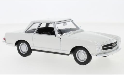 Modellautos Mercedes 230 1/24 Welly SL (W113) weiss 1963 Mercedes 230 1/24 Welly SL (W113) weiss 1963 modellautos