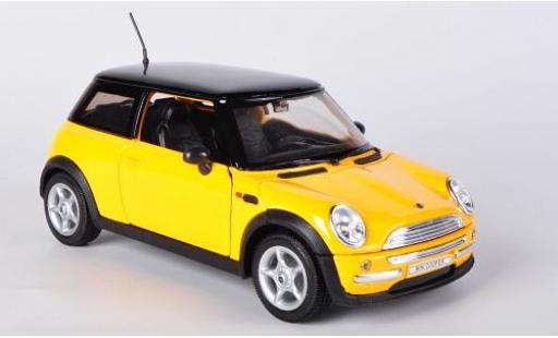 Mini Cooper 1/24 Welly gelb sans Vitrine modellautos