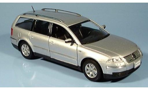 Volkswagen Passat 1/24 Welly Variant silber 2001 1:24 modellautos