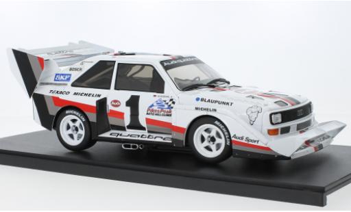 Modellautos Audi Sport Quattro 1/18 Werk83 Sport quattro S1 E2 No.1 Pikes Peak 1987 Audi Sport Quattro 1/18 Werk83 Sport quattro S1 E2 No.1 Pikes Peak 1987 modellautos