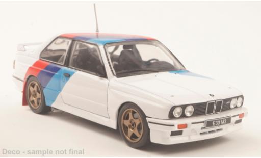 Modellautos Bmw M3 1/24 WhiteBox (E30) weiss/Dekor 1989 1:24 Bmw M3 1/24 WhiteBox (E30) weiss/Dekor 1989 1:24 modellautos