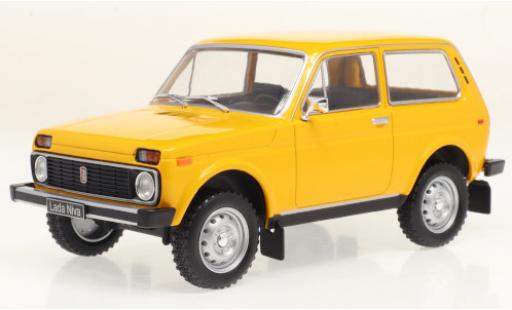 Modellautos Lada Niva 1/24 WhiteBox orange Lada Niva 1/24 WhiteBox orange modellautos