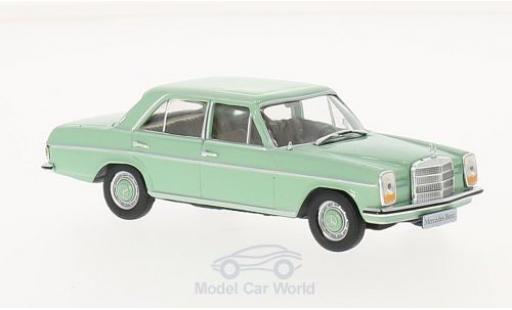 Modellautos Mercedes 200 1/43 WhiteBox /8 (W115) grün 1968 Mercedes 200 1/43 WhiteBox /8 (W115) grün 1968 modellautos