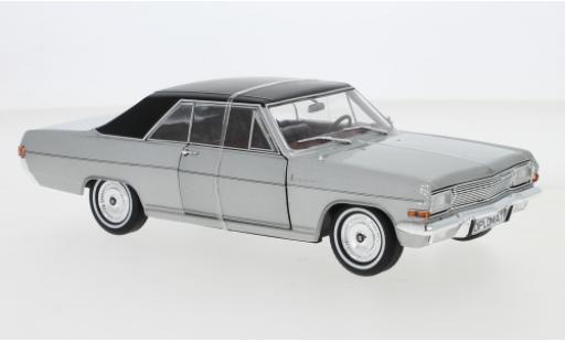 Modellautos Opel Diplomat 1/24 WhiteBox A V8 Coupé silber/schwarz 1965 Opel Diplomat 1/24 WhiteBox A V8 Coupé silber/schwarz 1965 modellautos