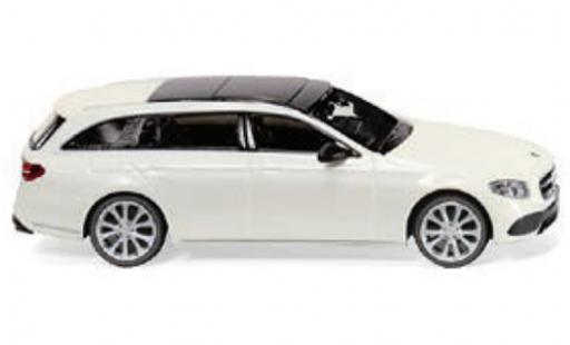 Modellautos Mercedes Classe E 1/87 Wiking T-Modell Avantgarde (S213) mettalic weiss Mercedes Classe E 1/87 Wiking T-Modell Avantgarde (S213) mettalic weiss modellautos